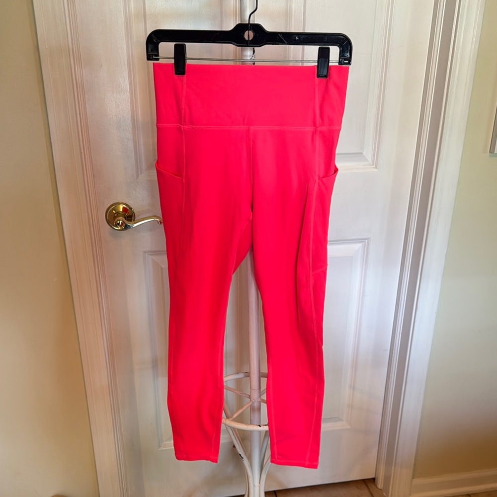Fabletics Pink Leggings Sleek Stretchy Design